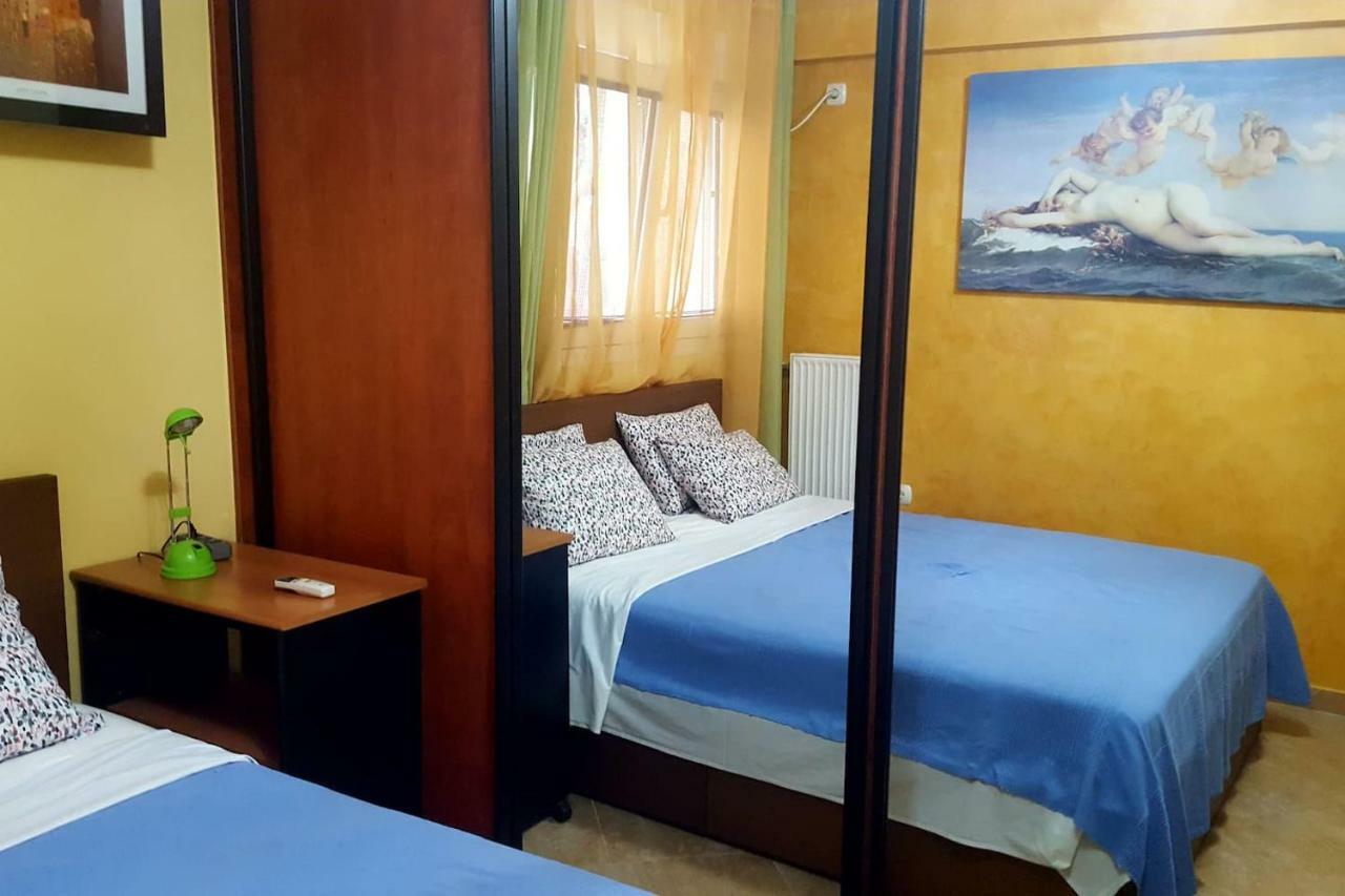 Quiet Apartment In Plaka أثينا المظهر الخارجي الصورة