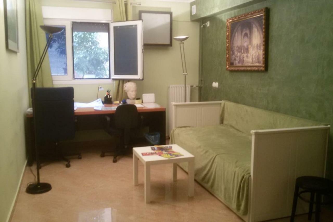 Quiet Apartment In Plaka أثينا المظهر الخارجي الصورة
